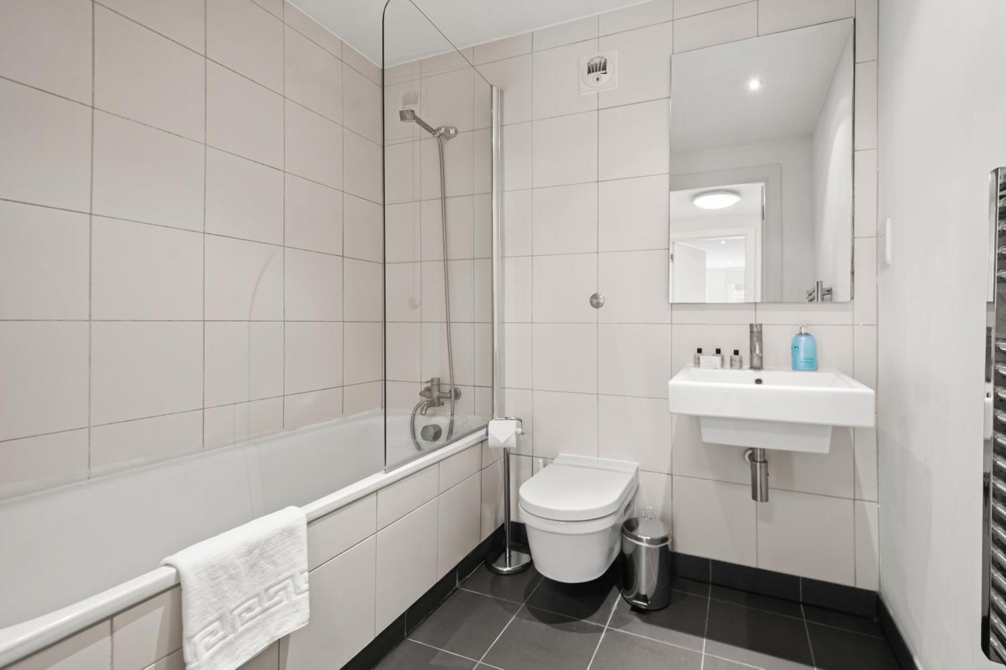 Mysquare One Bedroom Serviced Apartment Near St Paul'S Blackfriars London Exteriör bild