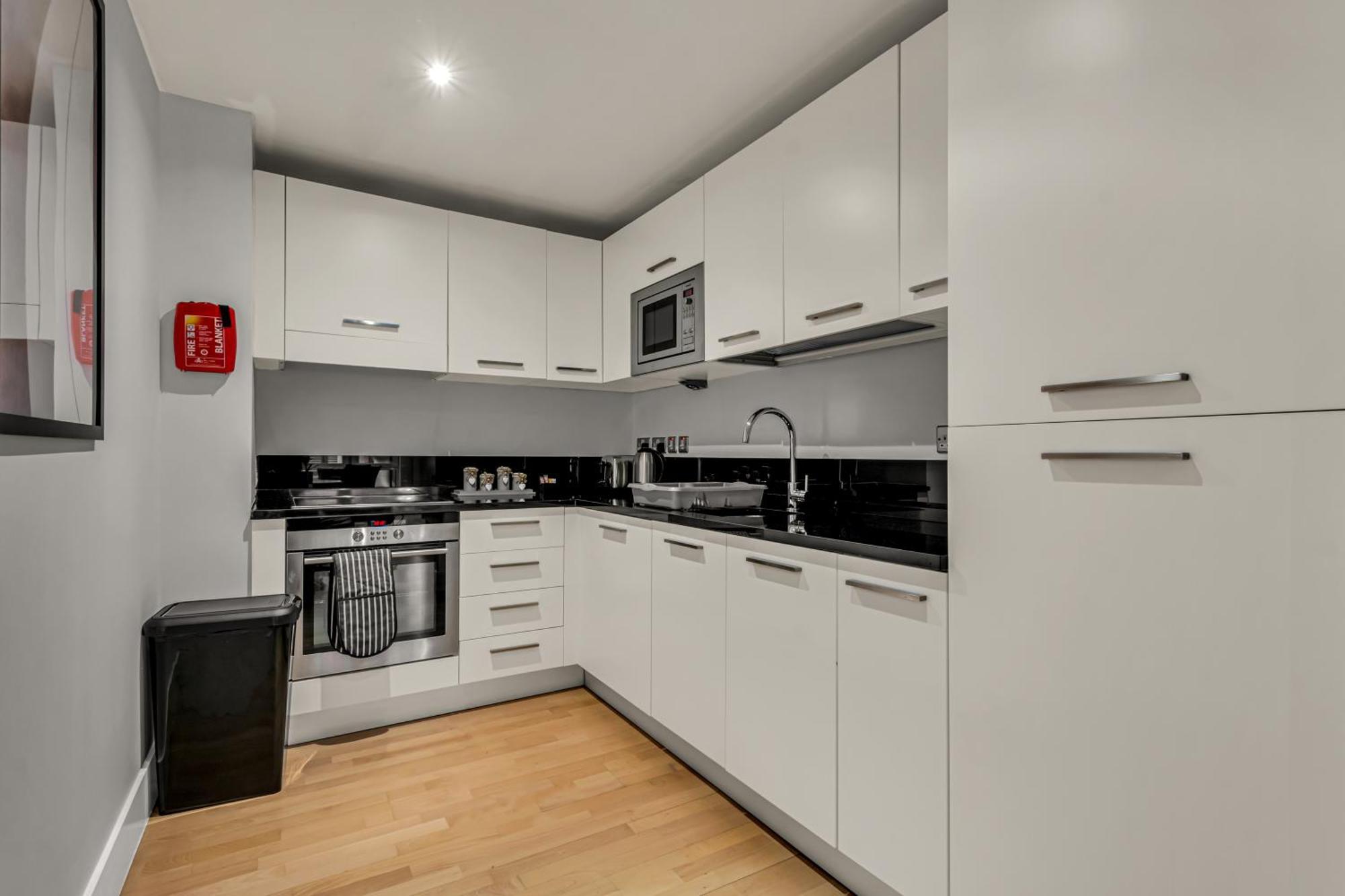 Mysquare One Bedroom Serviced Apartment Near St Paul'S Blackfriars London Exteriör bild